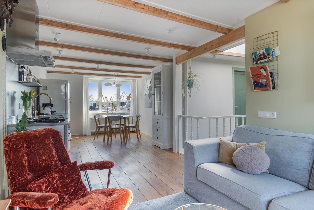 Uniek Verblijf In Herenhuis, Eigen Appartement Op De Tweede Etage Van Ons Huis 陆瓦尔登 外观 照片